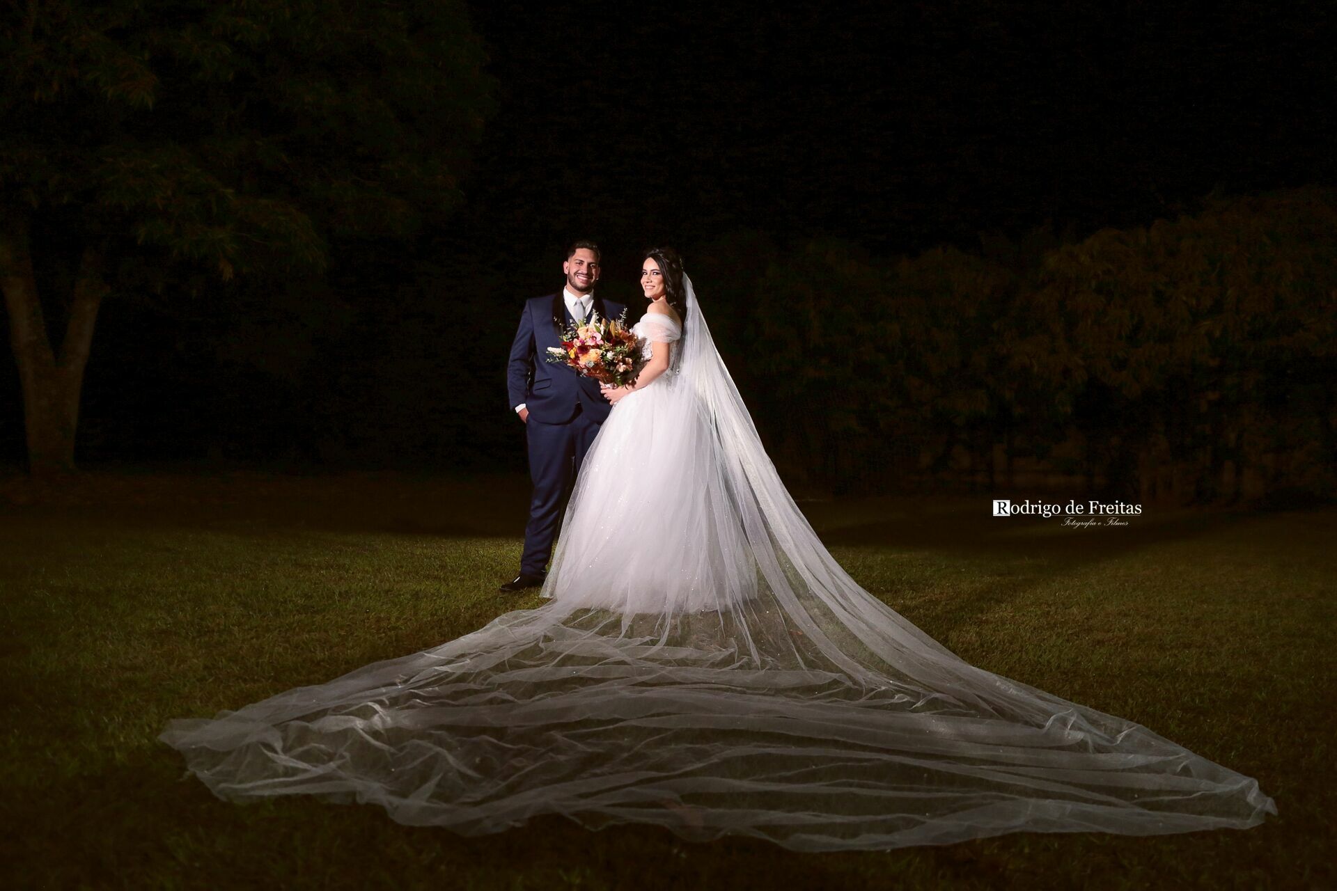 Foto Kellen e Roberto / CASAMENTO Foto Kellen e Roberto / CASAMENTO - Imagem 57