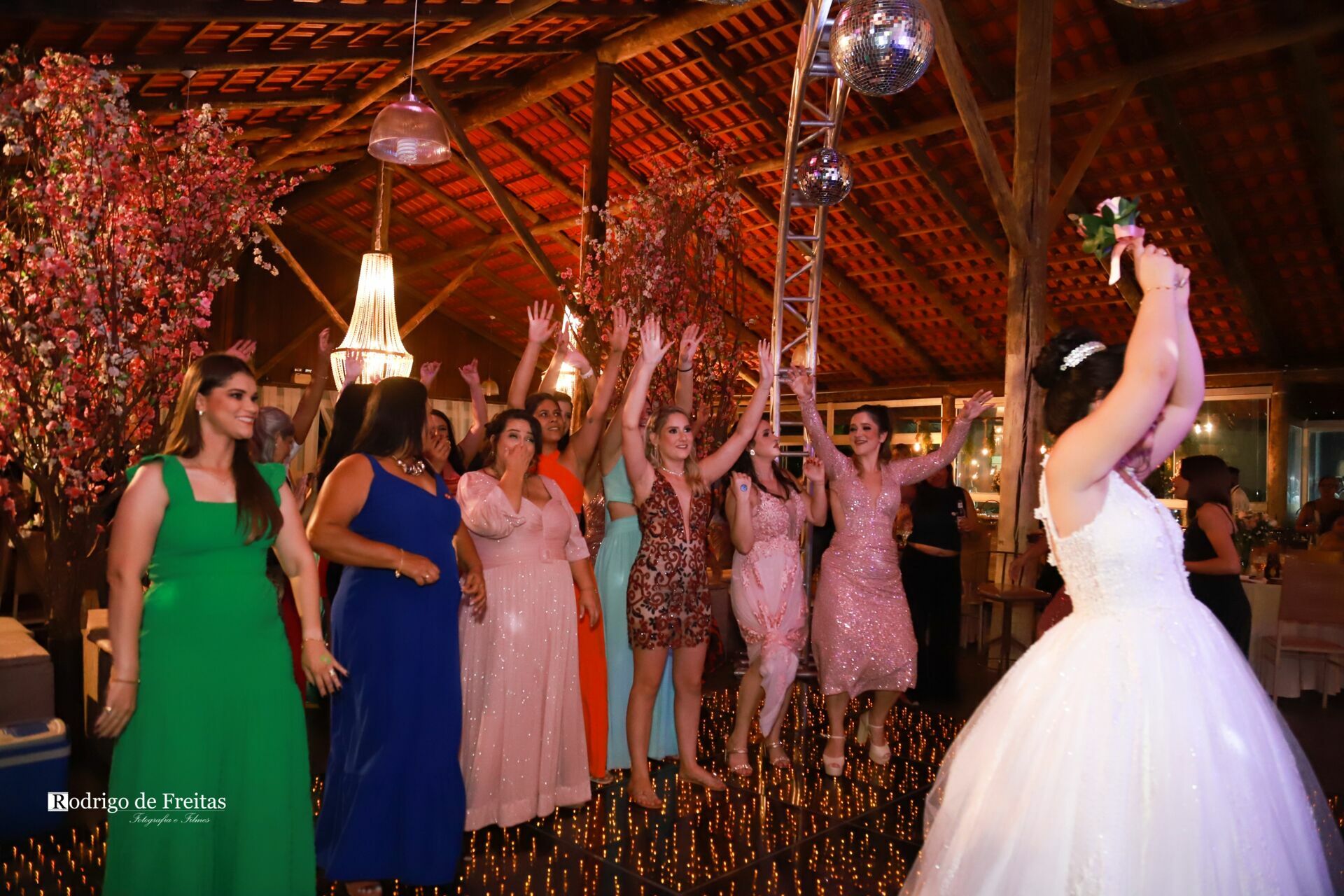 Foto Leticia e Douglas / CASAMENTO Foto Leticia e Douglas / CASAMENTO - Imagem 120