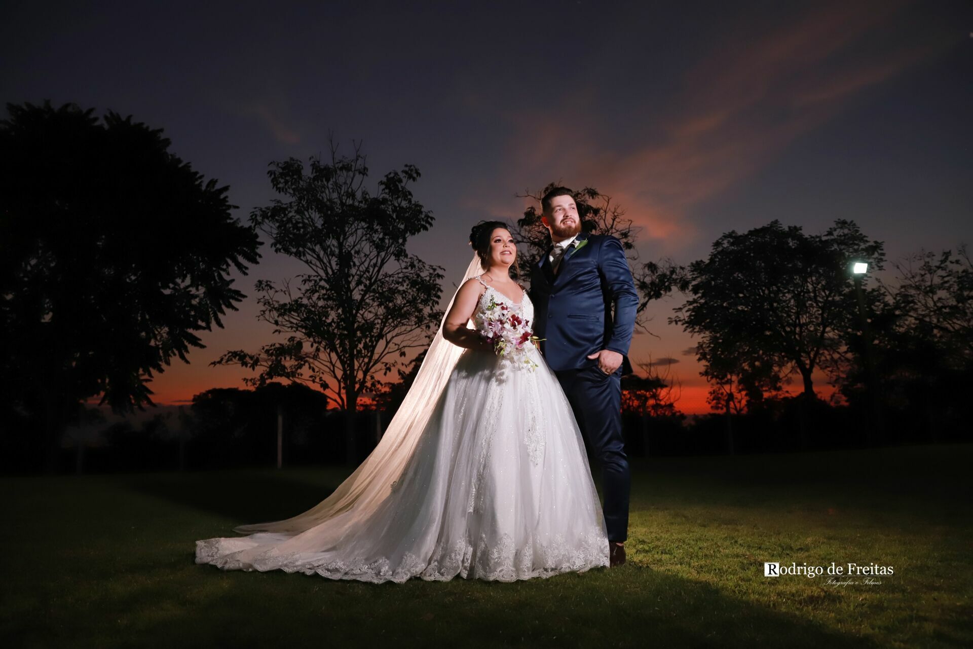 Foto Leticia e Douglas / CASAMENTO Foto Leticia e Douglas / CASAMENTO - Imagem 102