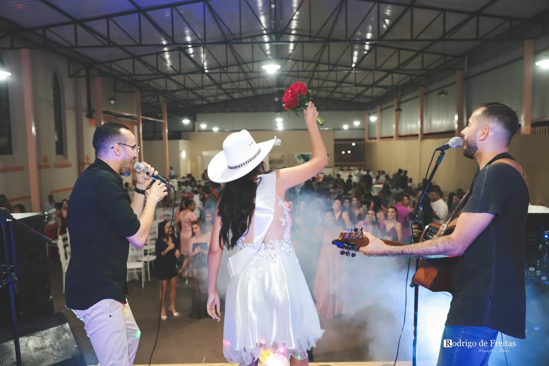 Foto Geovana e Douglas / CASAMENTO - Indianópolis MG Foto Geovana e Douglas / CASAMENTO - Indianópolis MG - Imagem 48